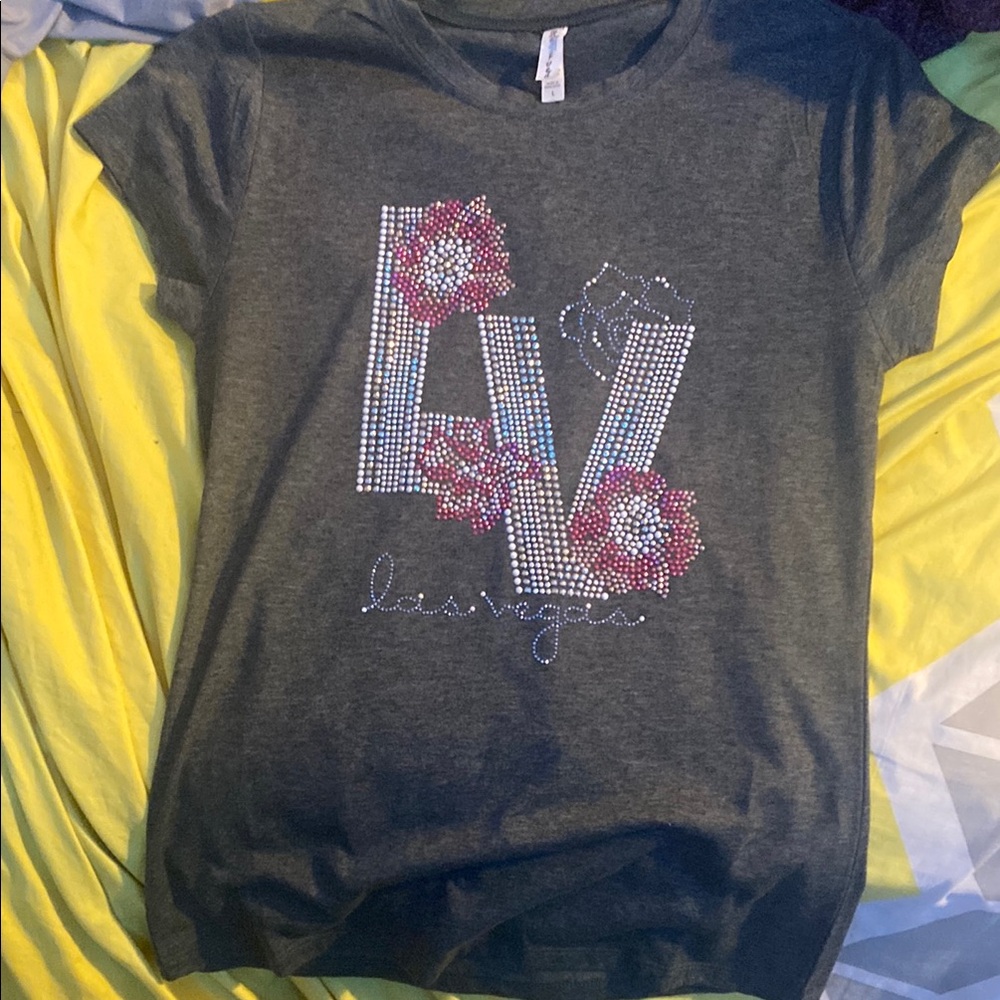 Gray Graphic Women's Top